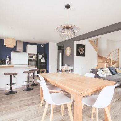 Maison 5 pièces 281430 €