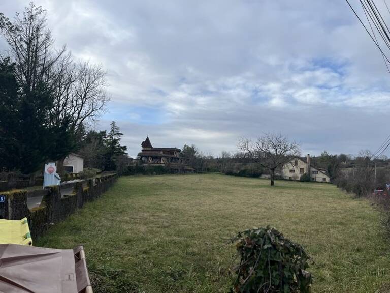 Terrain à bâtir de 0 pièces principales — photo 1