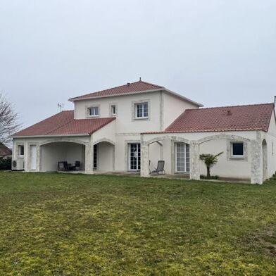 Maison 6 pièces 316641 €