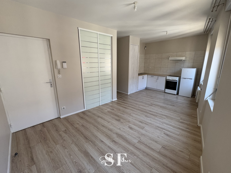 AGEN HYPER CENTRE - IMMEUBLE LOUE A VENDRE - 6 APPARTEMENTS — photo 1