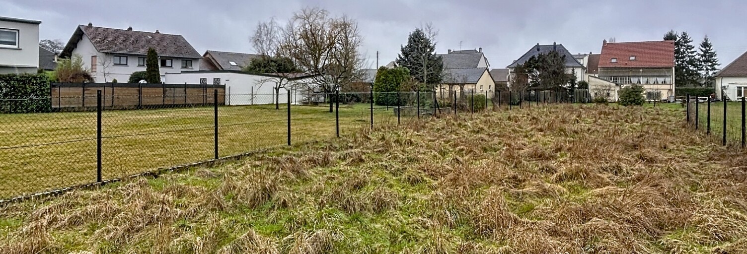 Terrain  696 m² à vendre à Sarralbe (57430)