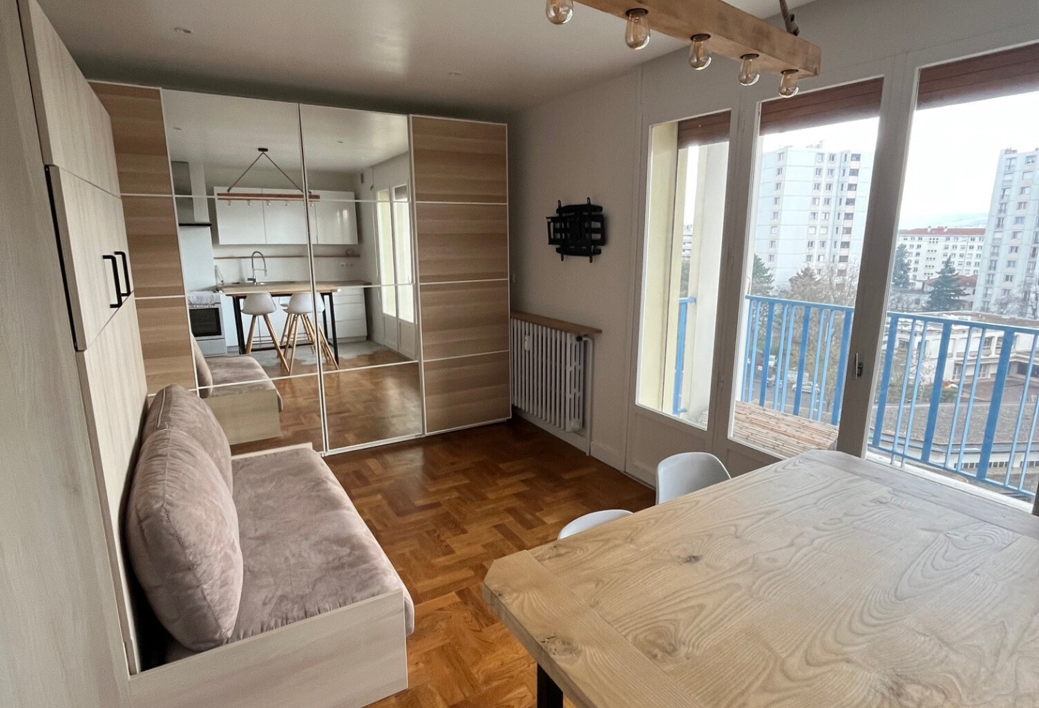 6715- Appartement Lyon 4ème — photo 1