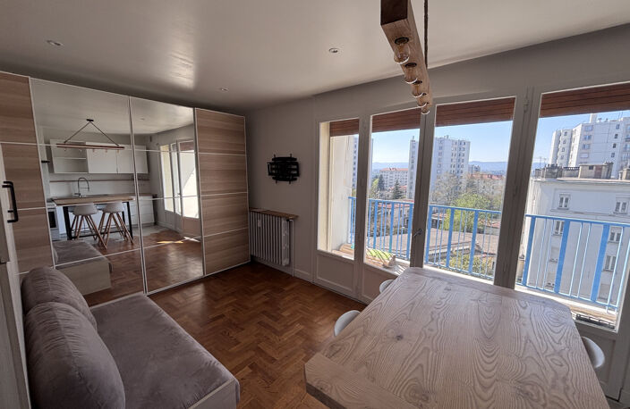 6715- Appartement Lyon 4ème — photo 4