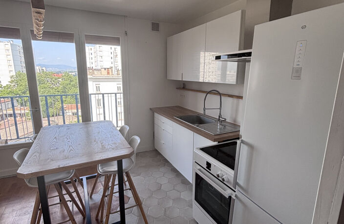 6715- Appartement Lyon 4ème — photo 5