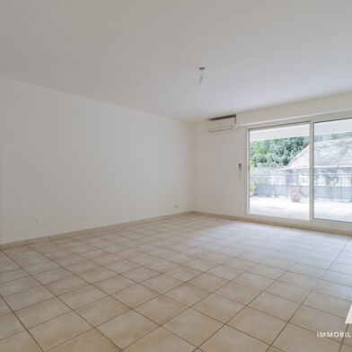 Appartement 4 pièces 1950 €