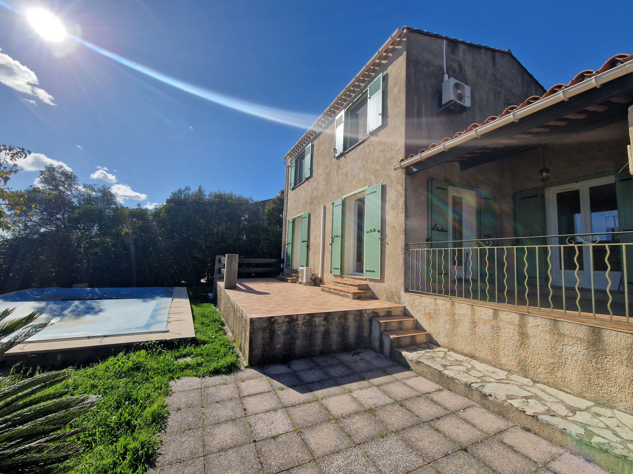 Villa / Maison  T5 à vendre Garde (La) 83130