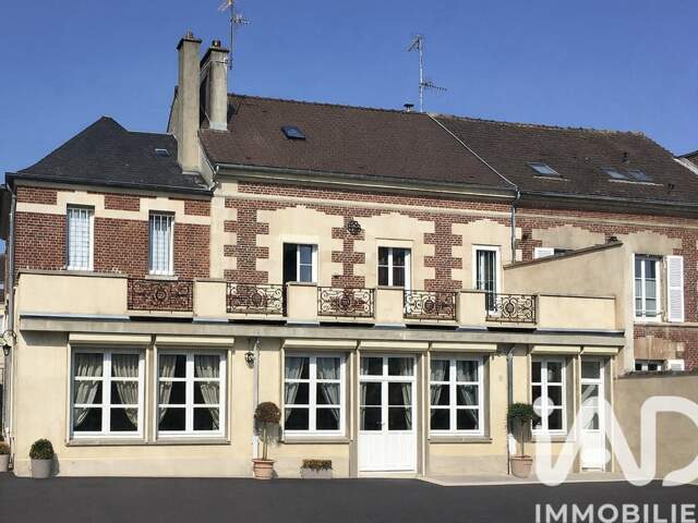 Vente Maison de ville 9 pièces — photo du bien