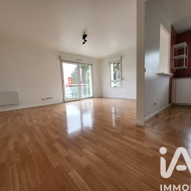 Appartement 3 pièces 760 €