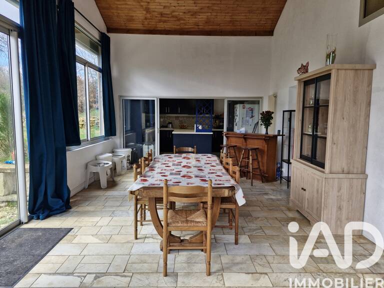 Vente Maison/villa 8 pièces — photo 1
