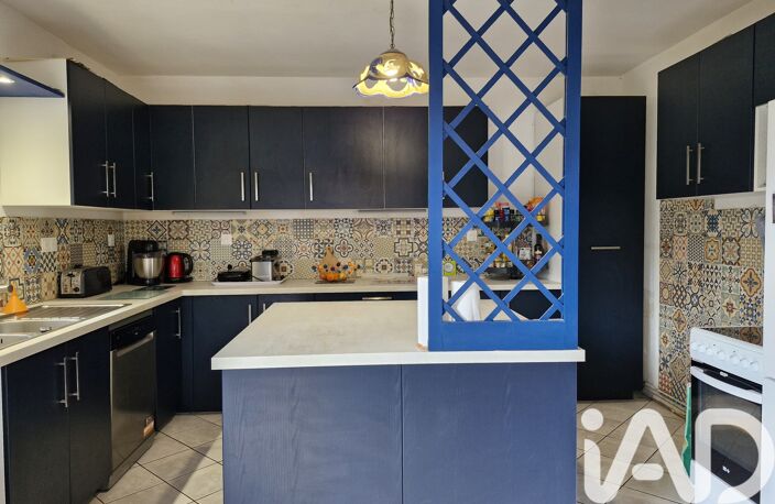 Vente Maison/villa 8 pièces — photo 2