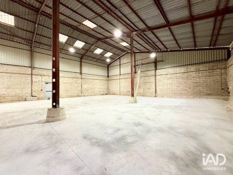 Location Hangar 993 m&sup2; — photo 1