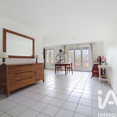 Appartement 3 pièces 232000 €