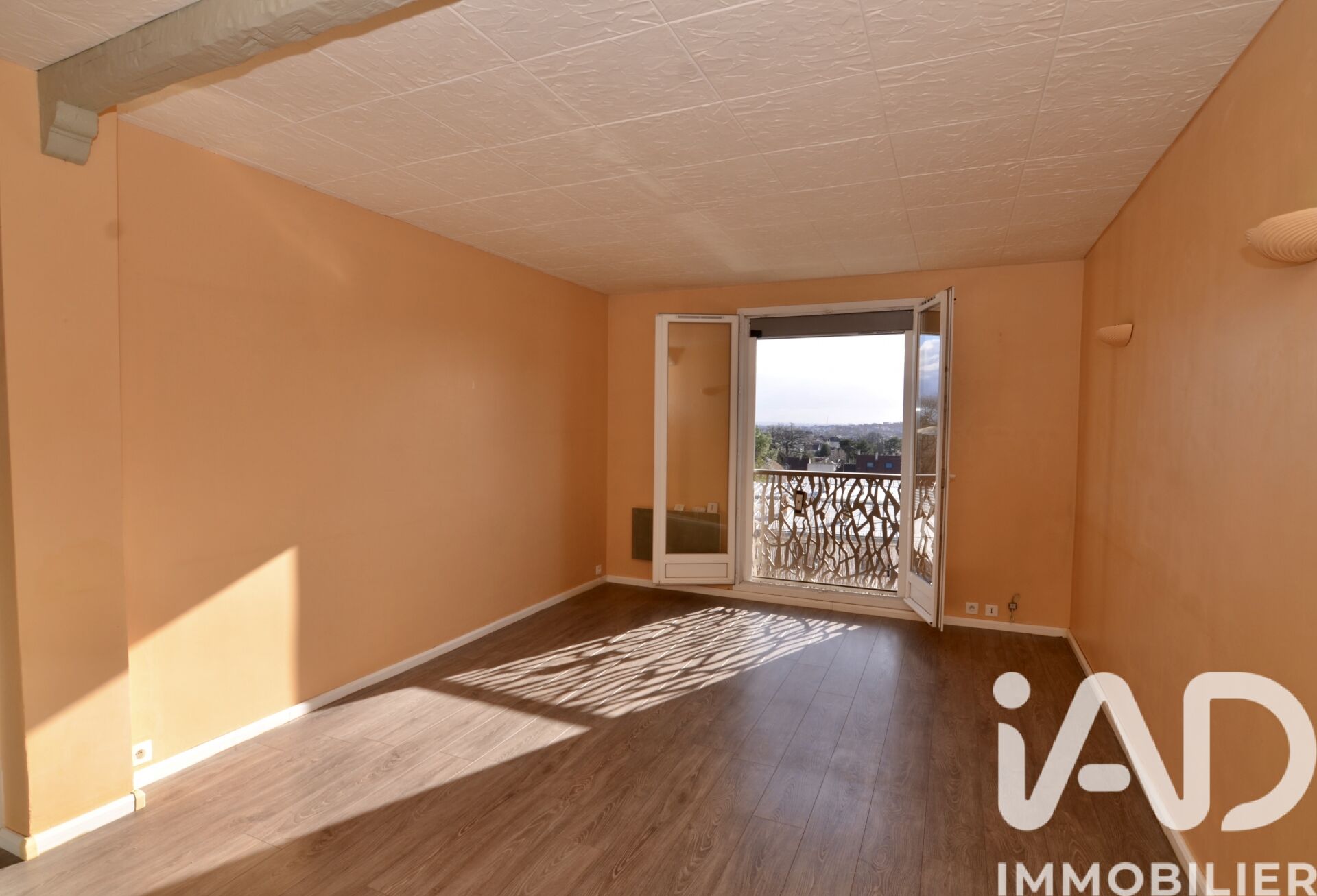 Neuilly-Plaisance - 55m² - 3p. - 2ch.