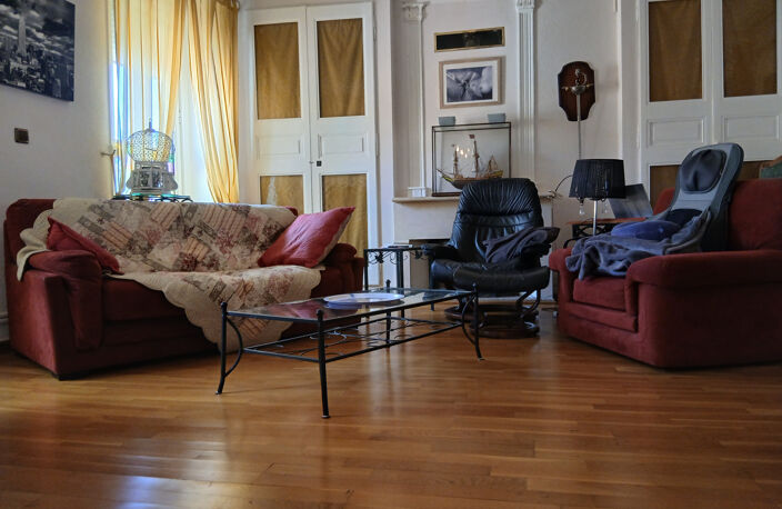 VENTE - APPARTEMENT - 112 M2 - 5 PIECES - ALES — photo 2