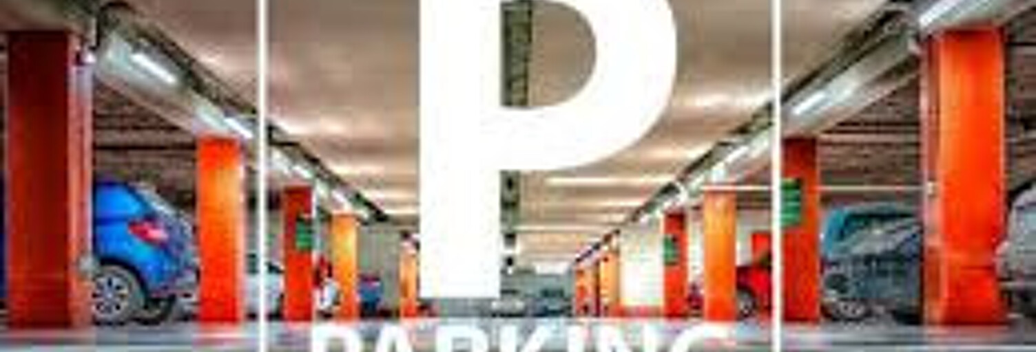 Garage   m² à louer à Marseille 8 (13008)