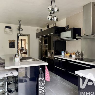 Maison 5 pièces 277000 €