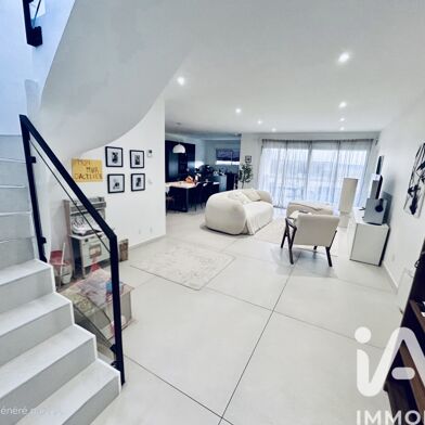 Maison 5 pièces 450000 €