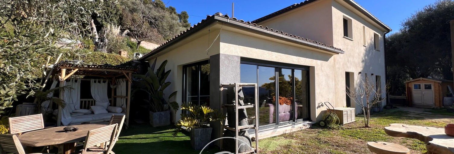 Maison 5 Pièces 129 m² à vendre à Carros (06510)