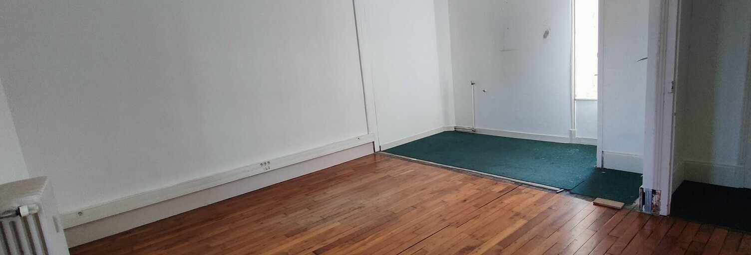 Commerce  127 m² à vendre à La Roche-sur-Yon (85000)