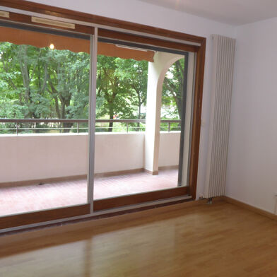 Appartement 1 pièces 670 €