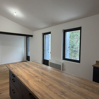 Appartement 3 pièces 1095 €