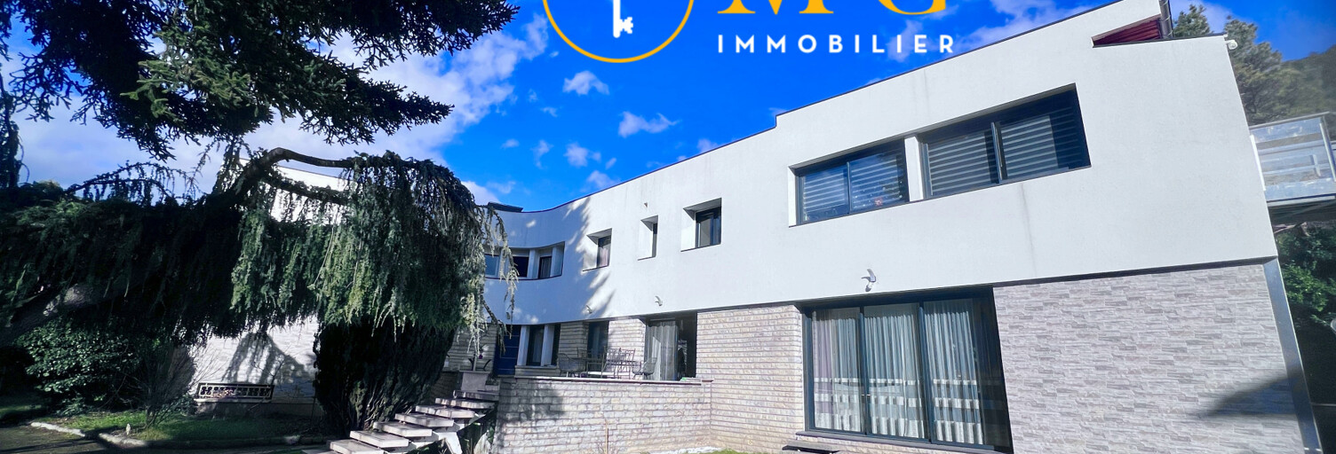 Maison 9 Pièces 348 m² à vendre à Digne-les-Bains (04000)