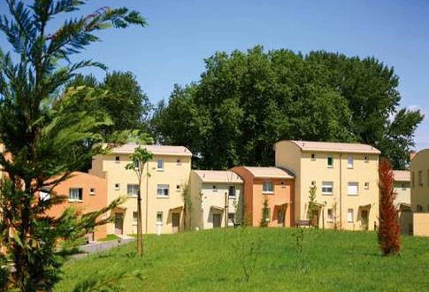 VILLA  APPARTEMENT TYPE 3 DE 66 M2 - PARKING - 77144 MONTEVRAIN — photo 1