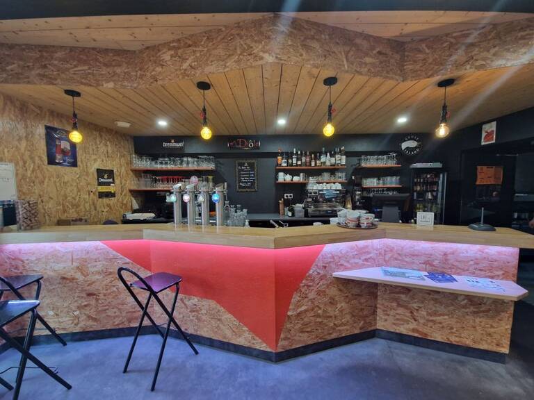FONDS DE COMMERCE RESTAURATION/BAR DANS UNE COMMUNE DYNAMIQUE — photo 1