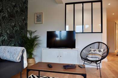 Appartement 5 pièces 240000 €
