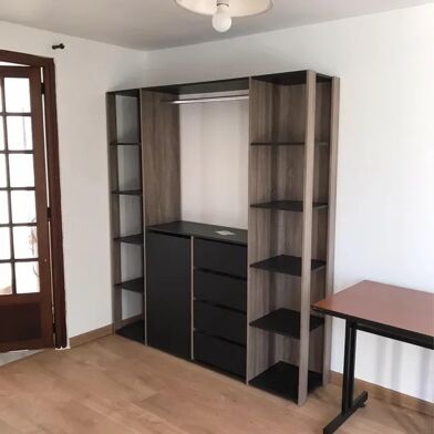 Maison 3 pièces 1050 €