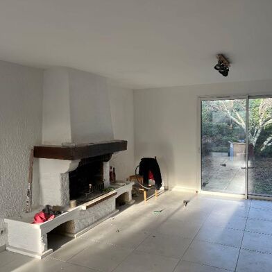 Maison 5 pièces 1500 €