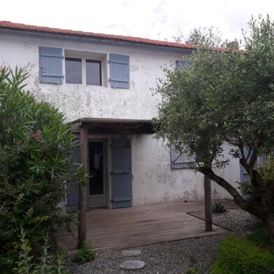 Maison 4 pièces 820 €