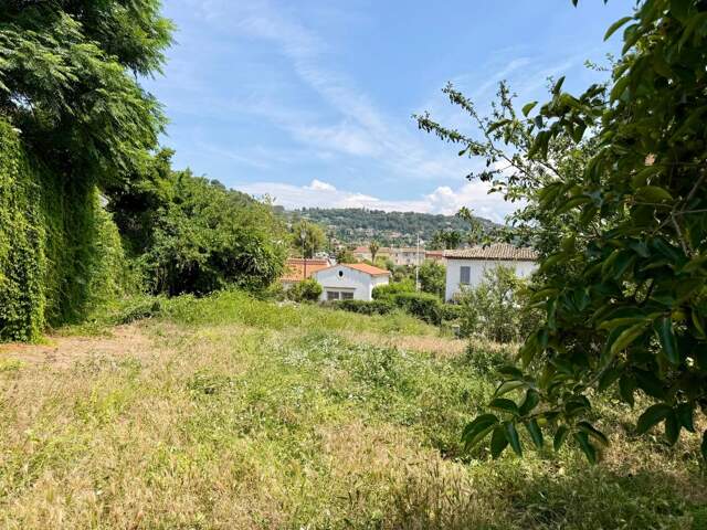 Terrain À Vendre / La Colle sur Loup village — photo du bien