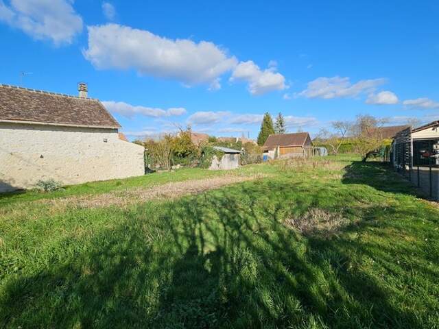 Terrain à vendre de 600,00 m² Proche de DONNEMARIE DONTILLY (77) — photo du bien