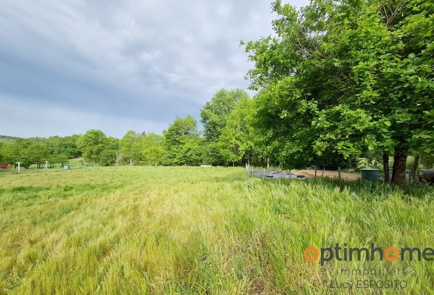 Terrain constructible à vendre — Exideuil-sur-Vienne (Charente) — photo 1
