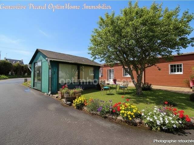 Maison de plain-pied de 152 m2 avec hangar indépendant de 150 m2 sur près de 2700 m2 de terrain proche des commerces de Merdrignac — photo du bien
