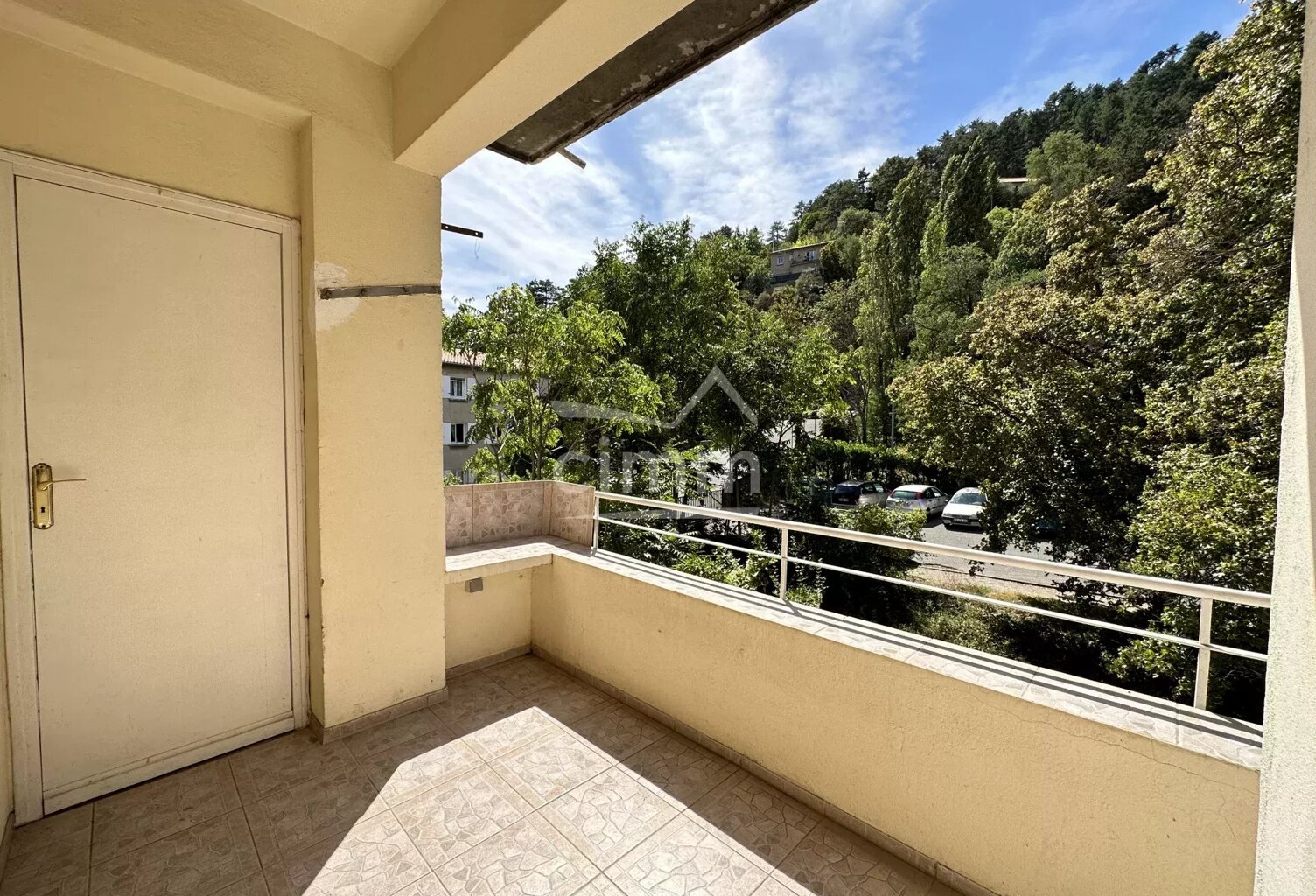 Appartement T5 avec cave et grenier — photo 1