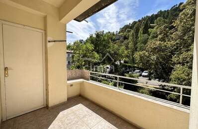 Appartement T5 avec cave et grenier — photo du bien