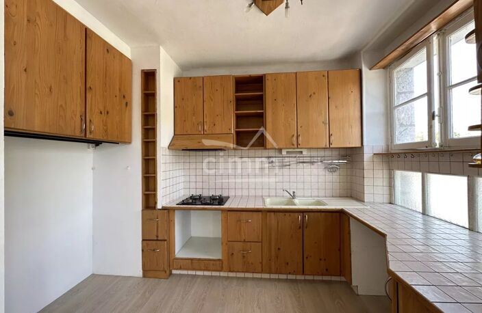 Appartement T5 avec cave et grenier — photo 5