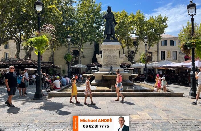 DROIT AU BAIL – LOCAL COMMERCIAL INTRA-MUROS AIGUES-MORTES — photo 3