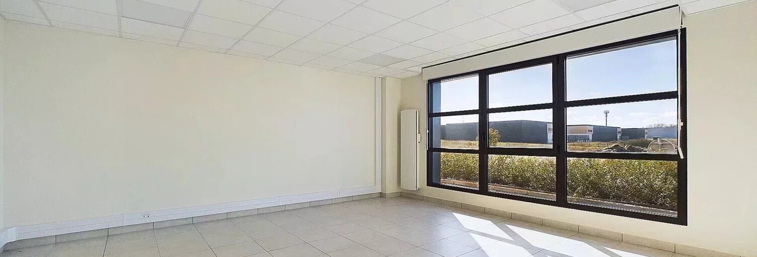 Commerce  760 m² à louer à Gellainville (28630)