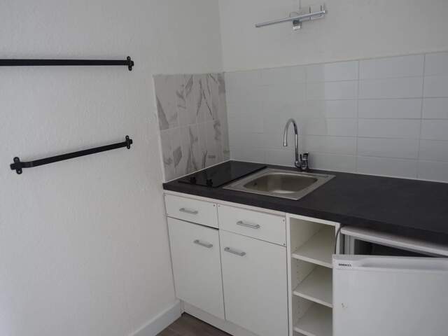 STUDIO - GRENOBLE (CHORRIER-BERRIAT) — photo du bien