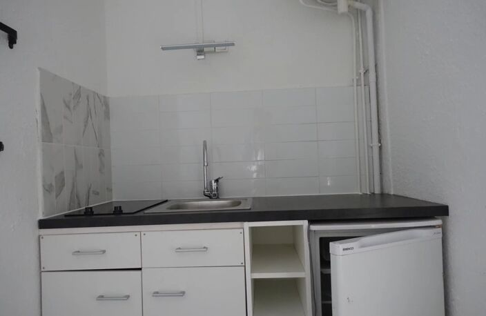 STUDIO - GRENOBLE (CHORRIER-BERRIAT) — photo 2