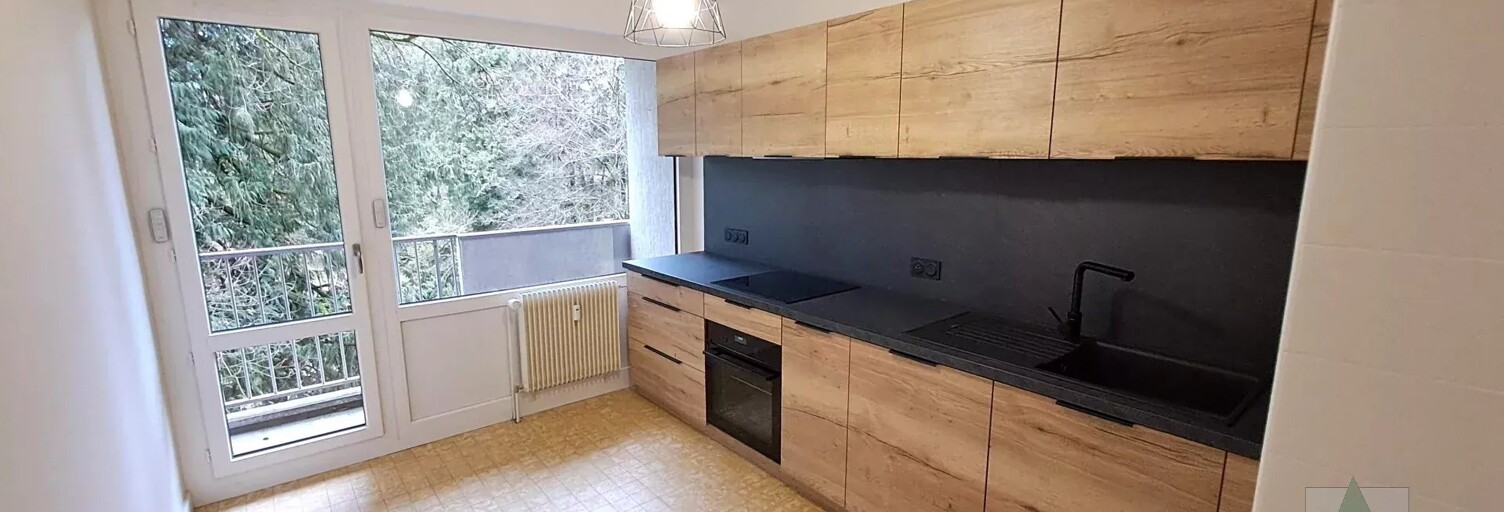 Appartement 2 Pièces 60 m² à louer à Jacob-Bellecombette (73000)