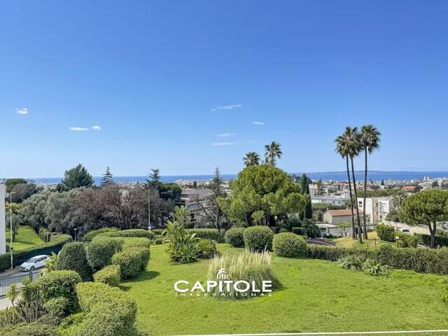 Antibes proche centre - 3/4 pièces d’exception avec vue mer – 92 — photo du bien