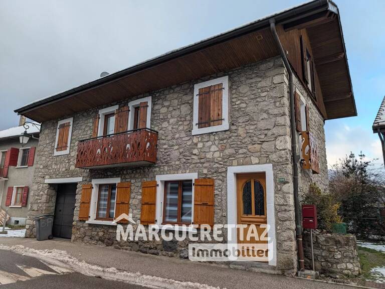 MAISON DE VILLAGE EN PIERRE EN PLEIN COEUR DE BOEGE — photo 1