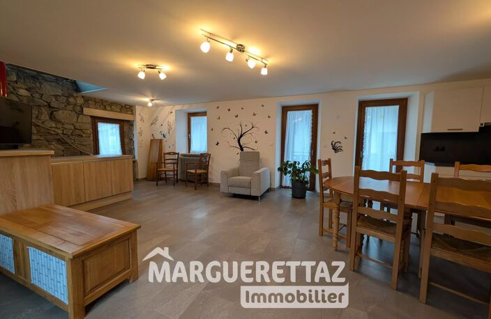 MAISON DE VILLAGE EN PIERRE EN PLEIN COEUR DE BOEGE — photo 5