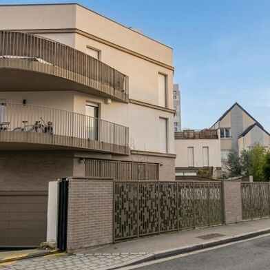 Appartement 3 pièces 303000 €