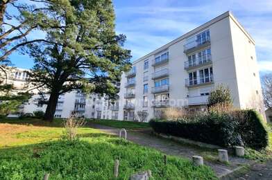 Appartement 5 pièces 215000 €