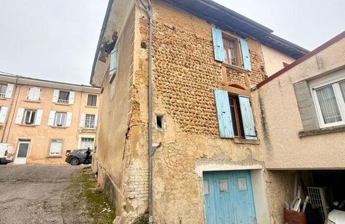Maison de rue à rénover à VALHERBASSE — photo 2